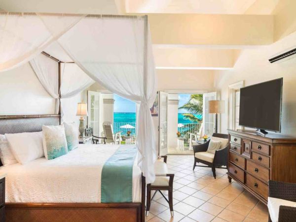 Turks and Caicos Luxury Villa Rental – Smith’s Reef Beachfront Retreat