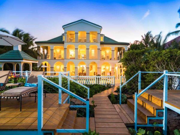 Turks and Caicos Luxury Villa Rental – Smith’s Reef Beachfront Retreat