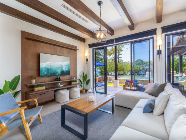 Playa Bonita Beachfront Vacation Estate- Pure Luxury