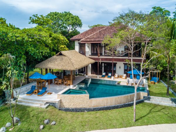 Playa Bonita Beachfront Vacation Estate- Pure Luxury