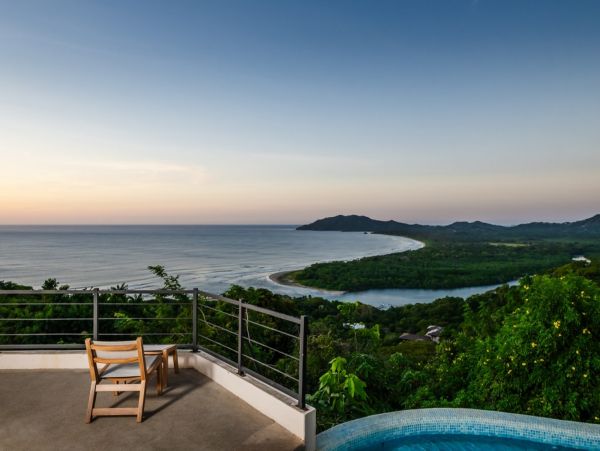 Four Bedroom Home with Infinity Pool & Ocean View