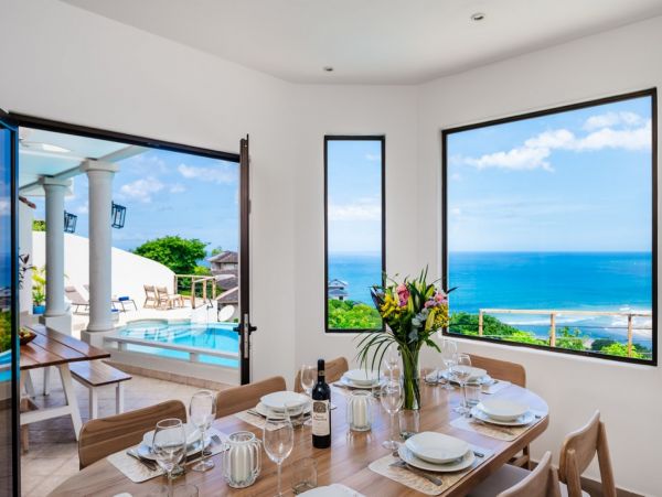 Four Bedroom Home with Infinity Pool & Ocean View