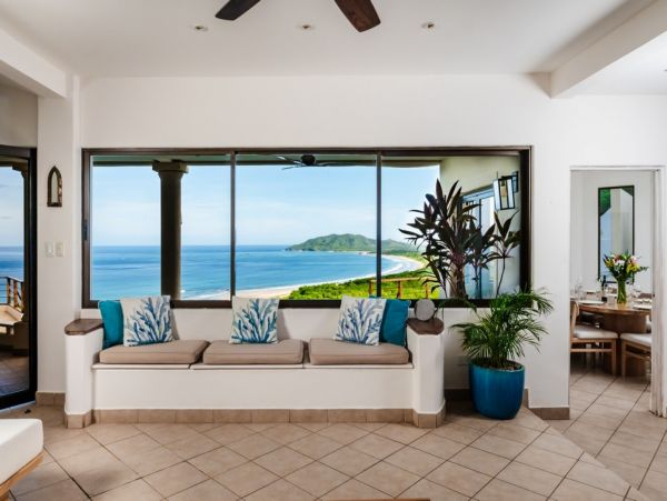 Four Bedroom Home with Infinity Pool & Ocean View