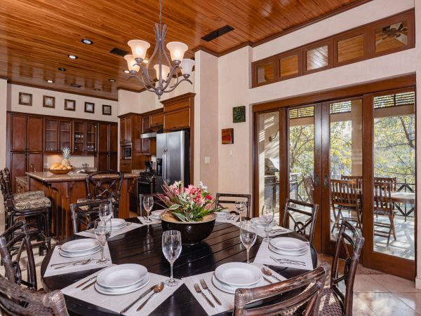 Luxury Villa Walk Tamarindo On Beach & Beach Club