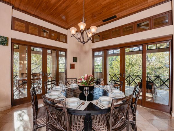 Luxury Villa Walk Tamarindo On Beach & Beach Club