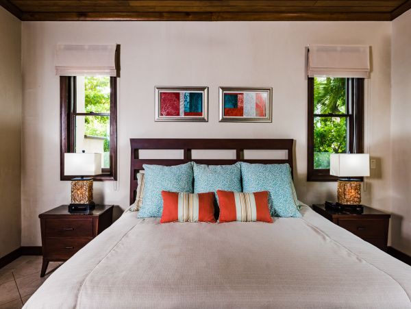 Beachfront Vacation Villa With Infinity Pool in Costa Rica