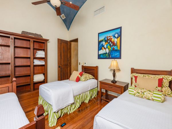 Pinilla 6 Bedroom Home Private Pool Sleeps 13 Walk To Beach