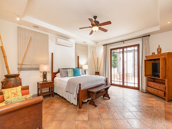 Pinilla 6 Bedroom Home Private Pool Sleeps 13 Walk To Beach