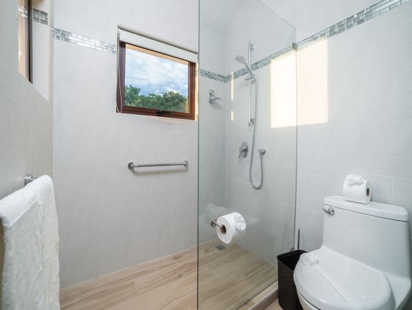 Pinilla's Beauty, amazing 6 bedrooms home