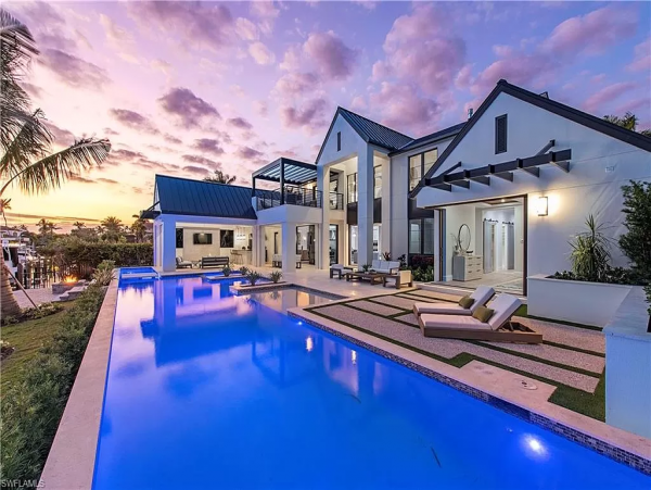 Canal View Luxury Naples Vacation Pool Home
