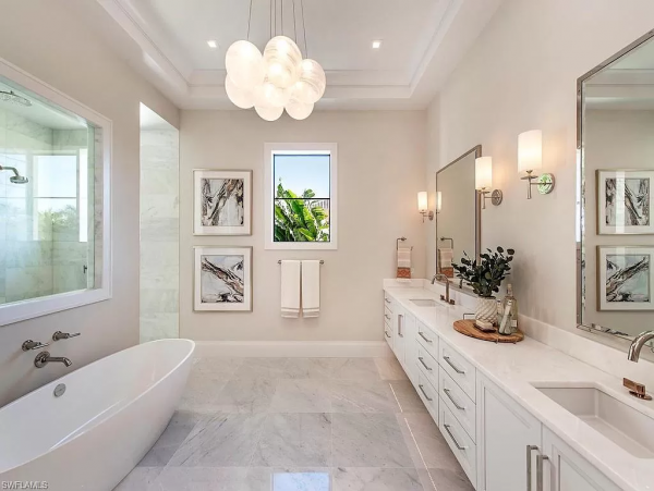 Canal View Luxury Naples Vacation Pool Home