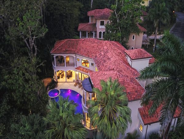 Five Bedroom Rainforest View Vacation Home in Costa Rica