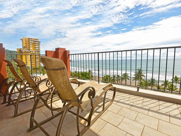 Vacation Condo with Amazing Views in Jaco Sleeps 8