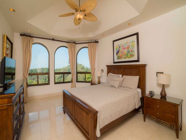 Elegant 5 Bedroom Home with Amazing Views