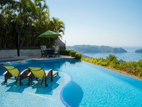 Elegant 5 Bedroom Home with Amazing Views