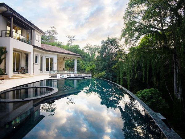 Los Sueños Vacation Home Five Bedroom