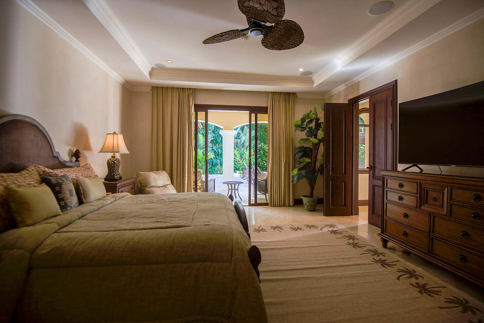 Costa Rica Rainforest Six Bedroom Vacation Villa