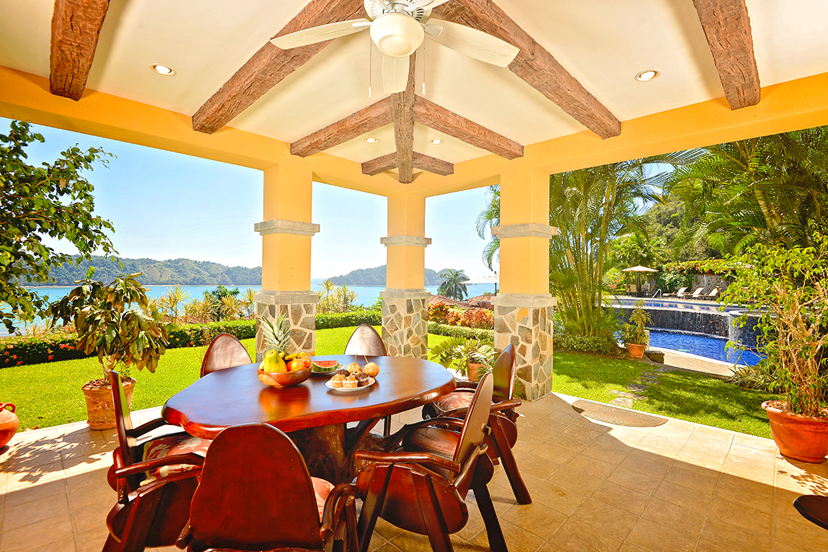 Playa Herradura Vacation Condo with Amazing Bay Views
