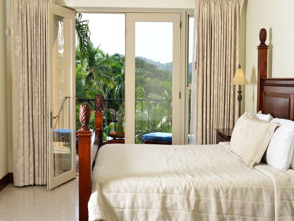 Luxury Herradura Vacation Condo Three Bedroom