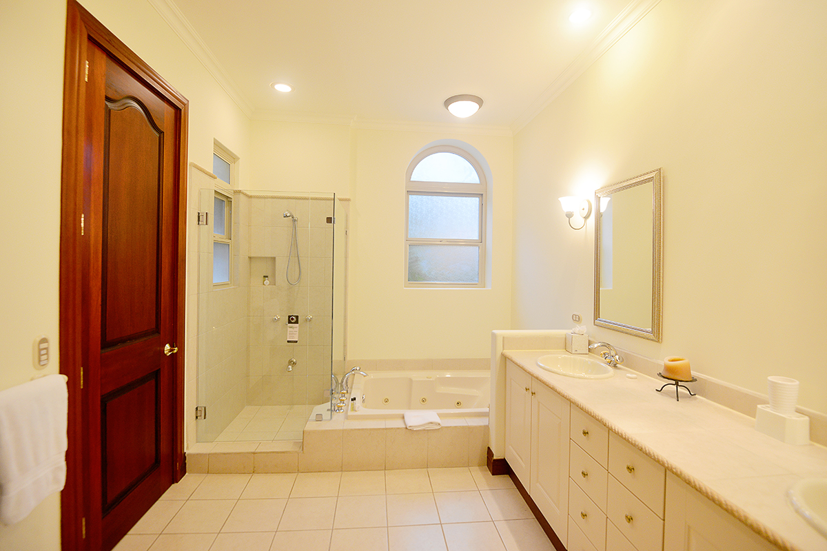 Luxury Herradura Vacation Condo Three Bedroom