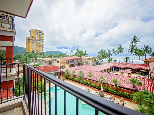 Jaco Beach Oceanfront Vacation Condo