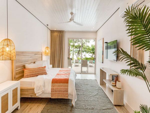 Amazing Tamarindo Oceanfront Estate