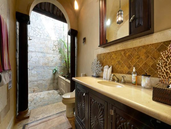 Playa Tamarindo luxury beach front Villa Staff