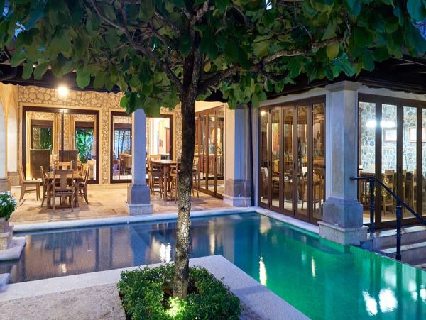 Playa Tamarindo luxury beach front Villa Staff