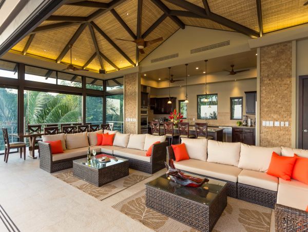 Vacation Villa 11,000 sq ft of luxury