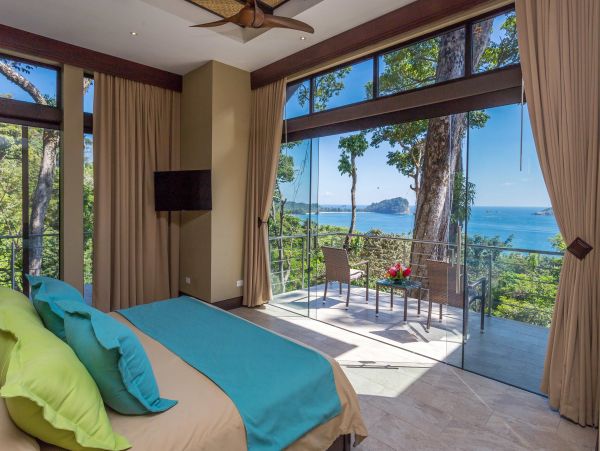 Vacation Villa 11,000 sq ft of luxury