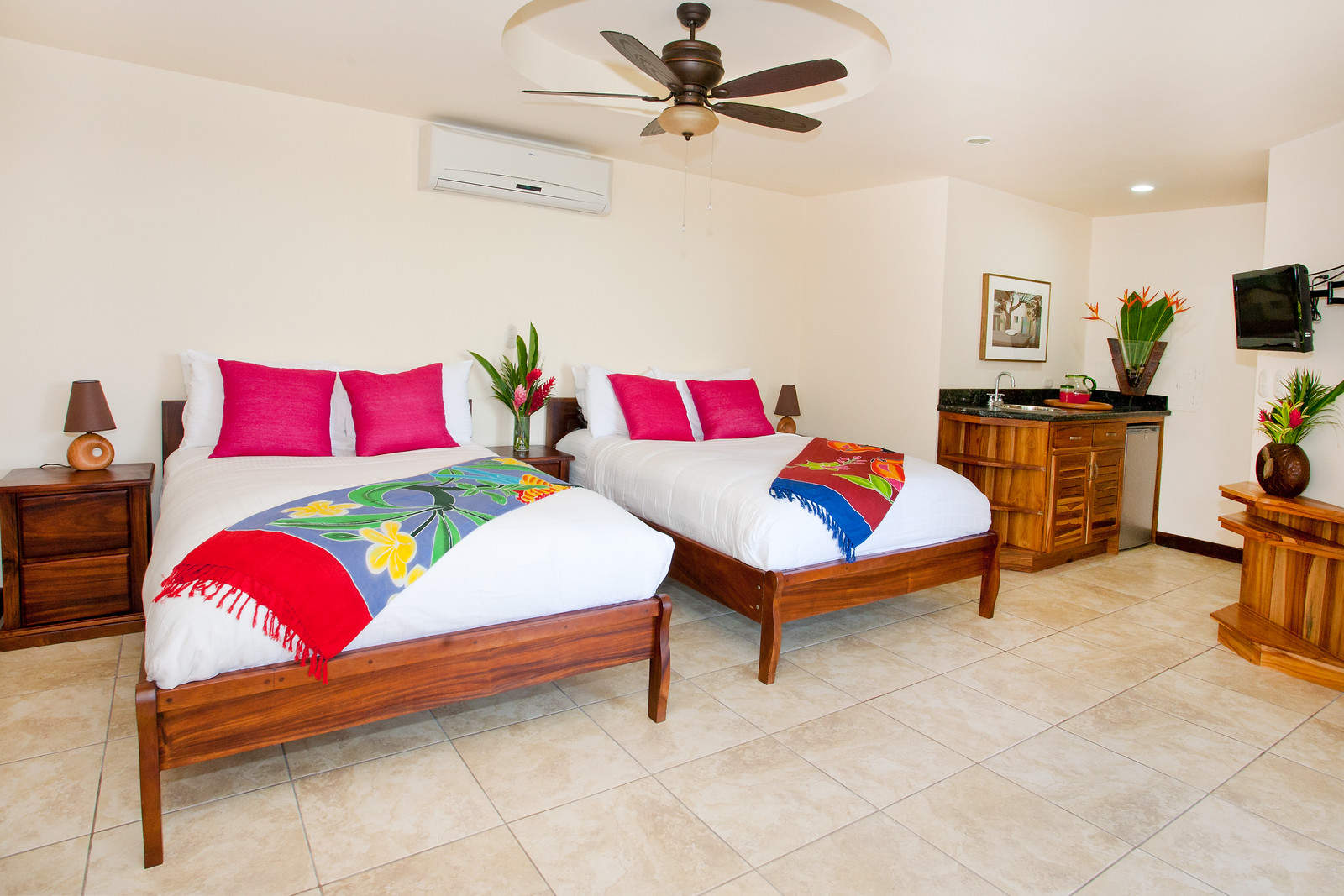 Manuel Antonio Quepos Home 965040