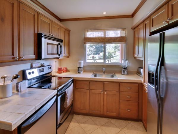 Luxury 3 Bedroom Condo Golf Course & Rainforest Views