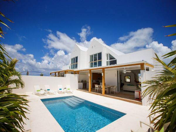 Just Steps to Beach Turks and Caicos Private Pool Home
