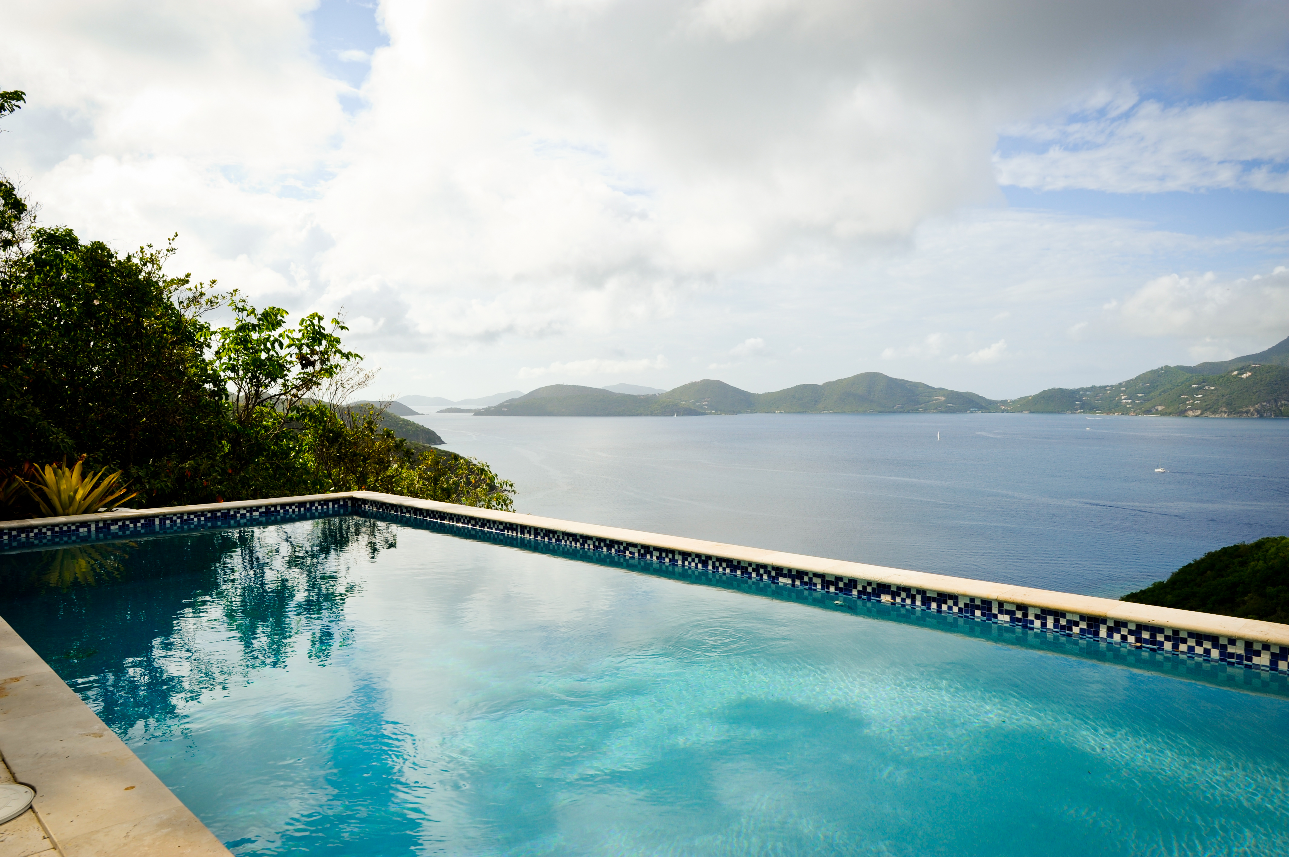 St. John Home 965064