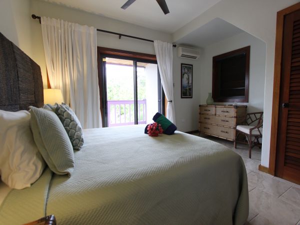 St. John Condo 965065