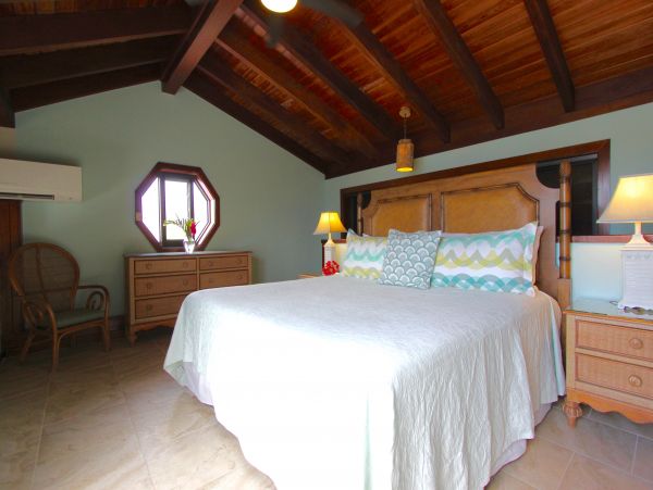 St. John Condo 965065