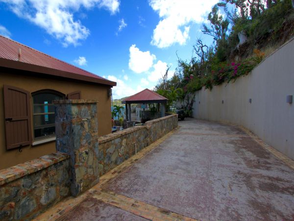 St. John Home 965069