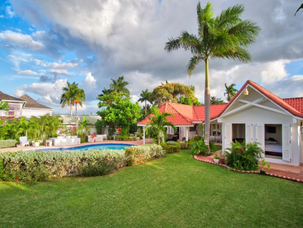 Jamaica Home 965075