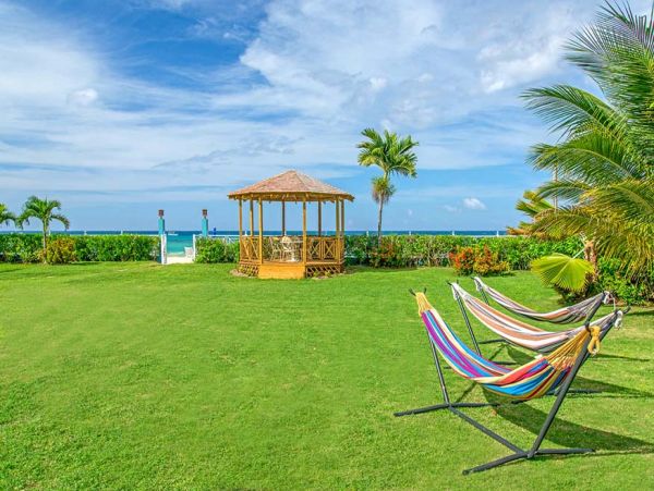 Jamaica Home 965079