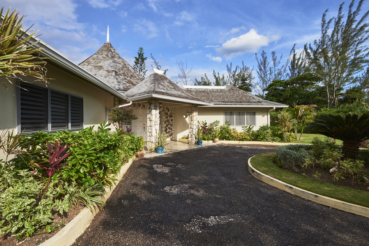 Jamaica Home 965081