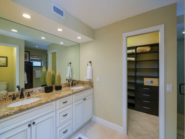 Luxury Florida Key Waterside Villa with Private Pool & Spa