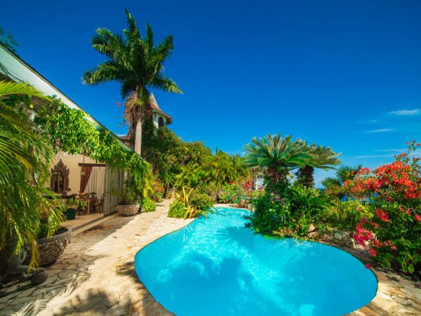 Jamaica Home 965113