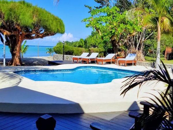 Five Bedroom luxury Beachfront Villa Jamaica Discovery Bay