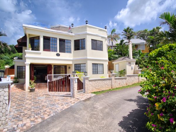 Jamaica Home 965139