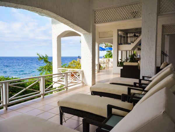 Beachfront 12 Bedroom Villa in Jamaica with Pool & Views