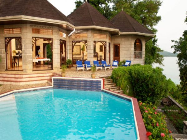 Jamaica Home 965162
