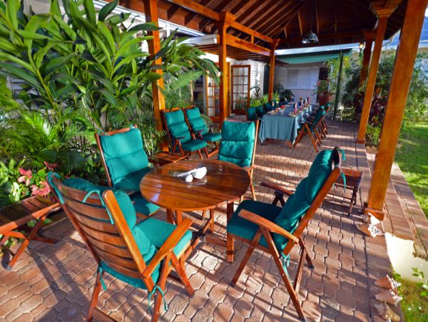 Serene Oceanfront Escape - 6 Bedroom Villa with Pool, Private Staff & Panoramic Views