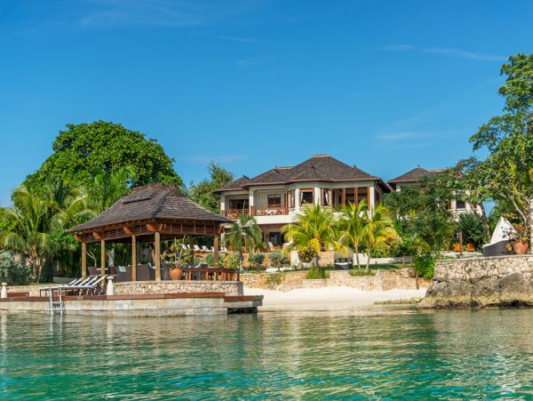 Jamaica Home 965186