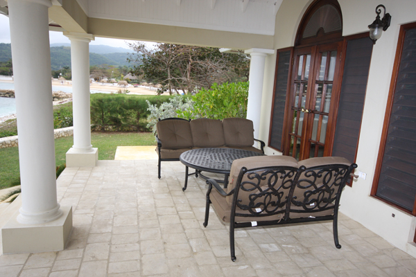 Jamaica Home 965209