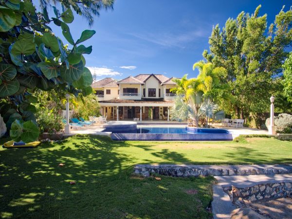 Jamaica Home 965226
